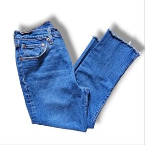 Levi 501 Medium Wash High-Waisted Raw Hem Cropped Button Fly Denim Jeans Size 27